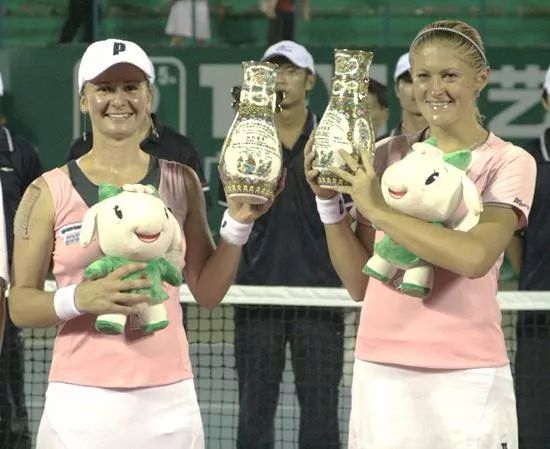 他们各自的 他们各自的