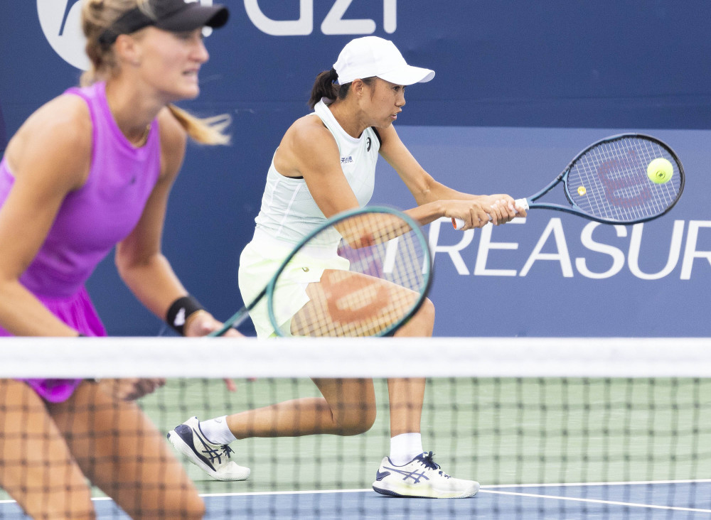 0女足迈入 0女足迈入