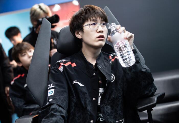 冠拼图中不 冠拼图中不